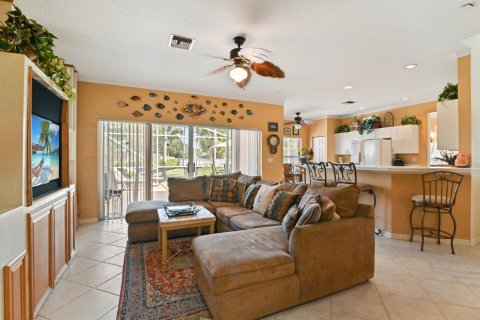 House in Lake Worth, Florida 3 bedrooms, 209.49 sq.m. № 1116626 - photo 23