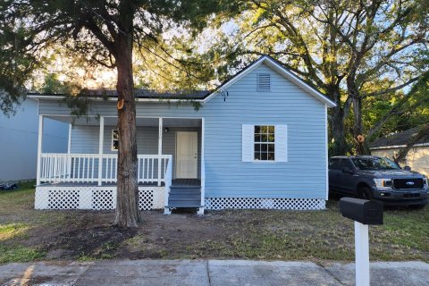 Casa en venta en Jacksonville, Florida, 3 dormitorios, 110.18 m2 № 807037 - foto 1