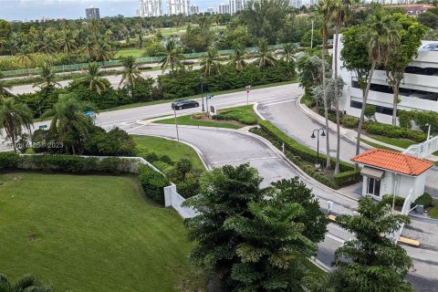 Condo in Aventura, Florida, 2 bedrooms  № 783414 - photo 9