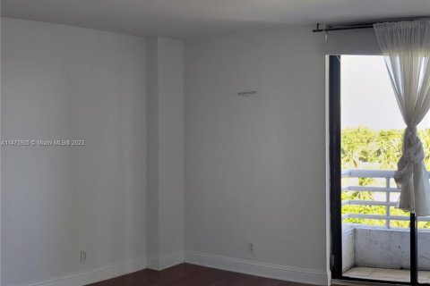 Condo in Aventura, Florida, 2 bedrooms  № 783414 - photo 14