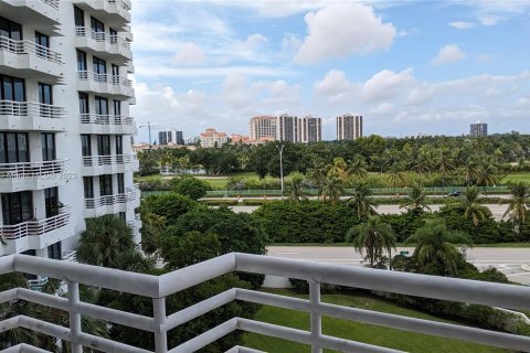 Copropriété à vendre à Aventura, Floride: 2 chambres, 98.66 m2 № 783414 - photo 10