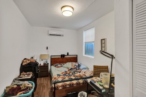 Immobilier commercial à vendre à Miami, Floride: 369.38 m2 № 668865 - photo 8