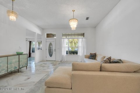 Villa ou maison à vendre à Jacksonville, Floride: 4 chambres, 269.23 m2 № 767128 - photo 4