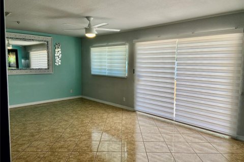 Casa en venta en Orlando, Florida, 3 dormitorios, 145.95 m2 № 1382732 - foto 14