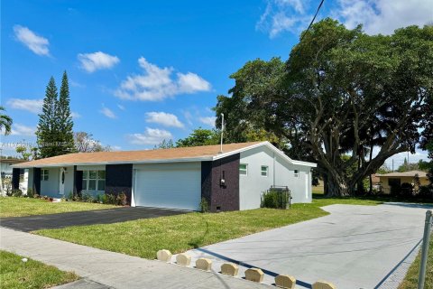 Villa ou maison à vendre à West Park, Floride: 5 chambres, 199.28 m2 № 1135205 - photo 3