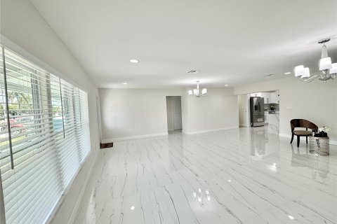 Casa en venta en West Park, Florida, 5 dormitorios, 199.28 m2 № 1135205 - foto 9