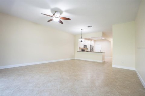 Townhouse in Winter Park, Florida 3 bedrooms, 156.26 sq.m. № 1337254 - photo 14