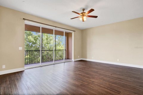 Townhouse in Saint Petersburg, Florida 3 bedrooms, 189.89 sq.m. № 1302032 - photo 7