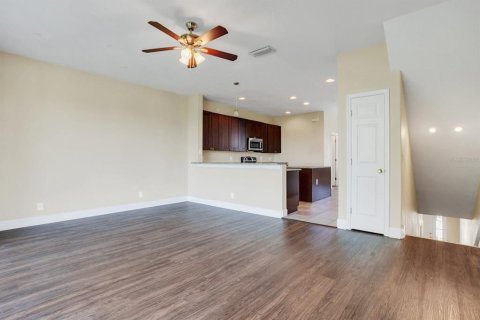 Adosado en venta en Saint Petersburg, Florida, 3 dormitorios, 189.89 m2 № 1302032 - foto 10