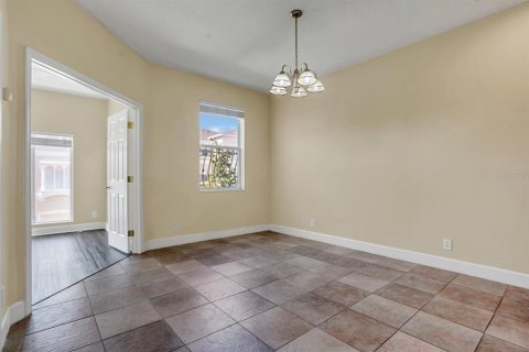 Adosado en venta en Saint Petersburg, Florida, 3 dormitorios, 189.89 m2 № 1302032 - foto 16