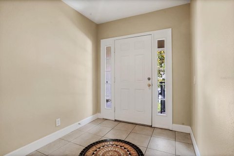 Townhouse in Saint Petersburg, Florida 3 bedrooms, 189.89 sq.m. № 1302032 - photo 5