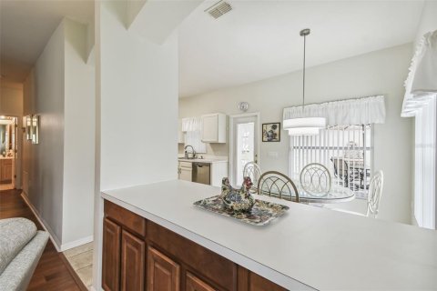 Duplex à vendre à Kissimmee, Floride: 2 chambres, 122.35 m2 № 1406434 - photo 8