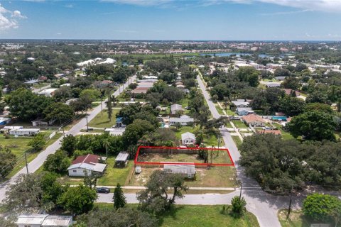 Terreno en venta en Nokomis, Florida № 1371142 - foto 5