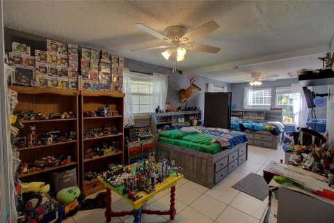 House in Okeechobee, Florida 4 bedrooms, 204.57 sq.m. № 1243306 - photo 30