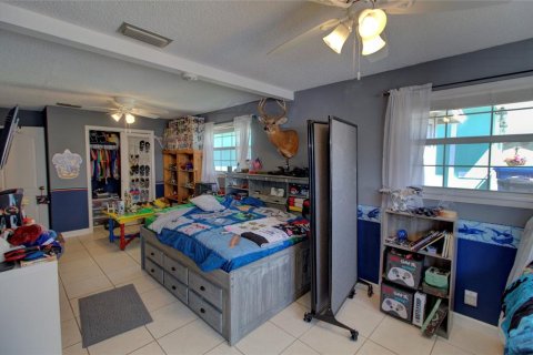 House in Okeechobee, Florida 4 bedrooms, 204.57 sq.m. № 1243306 - photo 28