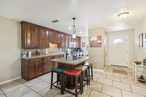 Condo in Port Richey, Florida, 2 bedrooms  № 1444321 - photo 8