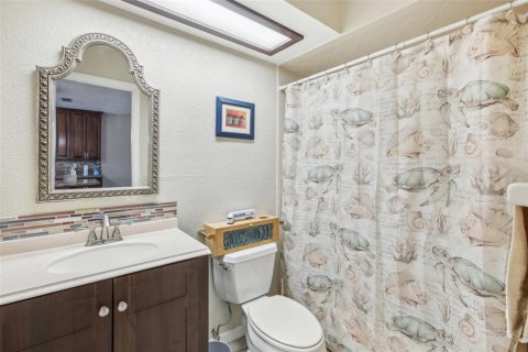 Condo in Port Richey, Florida, 2 bedrooms  № 1444321 - photo 16