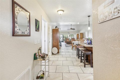 Condo in Port Richey, Florida, 2 bedrooms  № 1444321 - photo 6