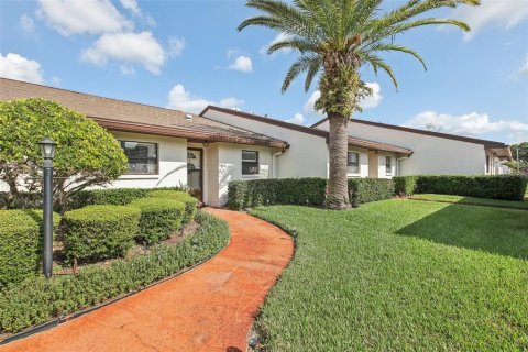 Condo in Port Richey, Florida, 2 bedrooms  № 1444321 - photo 2