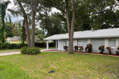 House in Tampa, Florida 3 bedrooms, 111.2 sq.m. № 1362074 - photo 4