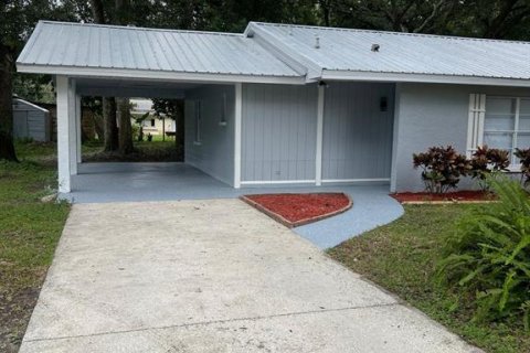 House in Tampa, Florida 3 bedrooms, 111.2 sq.m. № 1362074 - photo 15