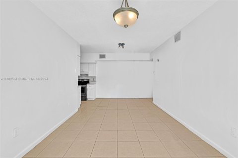 Copropriété à vendre à Davie, Floride: 2 chambres, 87.51 m2 № 1372425 - photo 17