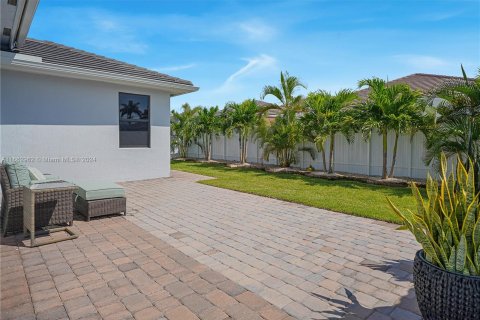 Villa ou maison à vendre à Miami, Floride: 4 chambres, 180.14 m2 № 1372392 - photo 26