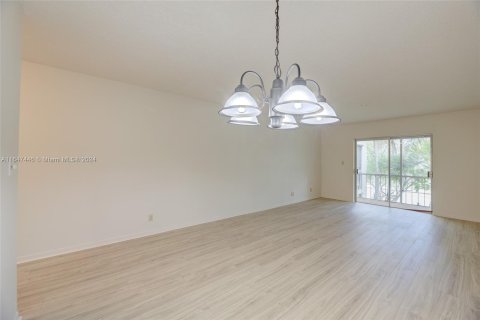 Copropriété à vendre à Davie, Floride: 2 chambres, 91.97 m2 № 1332006 - photo 7