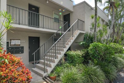 Copropriété à vendre à Davie, Floride: 2 chambres, 91.97 m2 № 1332006 - photo 4