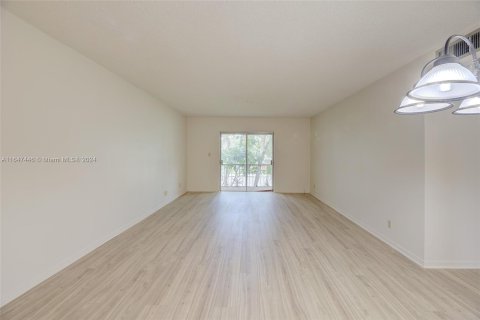 Copropriété à vendre à Davie, Floride: 2 chambres, 91.97 m2 № 1332006 - photo 6