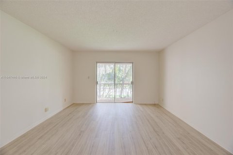 Copropriété à vendre à Davie, Floride: 2 chambres, 91.97 m2 № 1332006 - photo 9