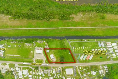 Propiedad comercial en venta en Okeechobee, Florida № 1270407 - foto 13