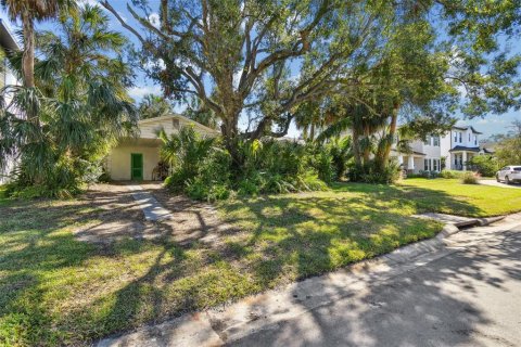 House in Tampa, Florida 2 bedrooms, 97.73 sq.m. № 1426188 - photo 3