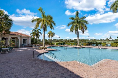 Copropriété à vendre à Boynton Beach, Floride: 2 chambres, 87.24 m2 № 1179525 - photo 1