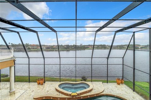 Casa en venta en Tampa, Florida, 6 dormitorios, 631.46 m2 № 847584 - foto 5