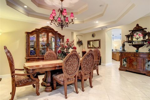 Villa ou maison à vendre à Tampa, Floride: 6 chambres, 631.46 m2 № 847584 - photo 17