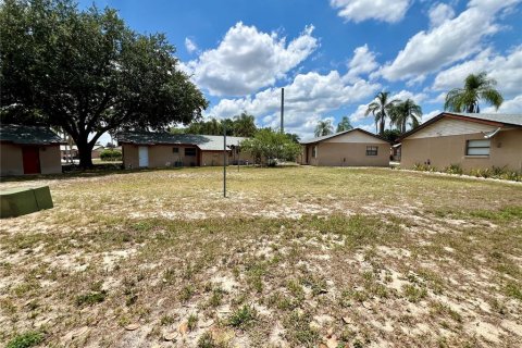 Duplex in Avon Park, Florida 2 bedrooms, 75.25 sq.m. № 1260714 - photo 13