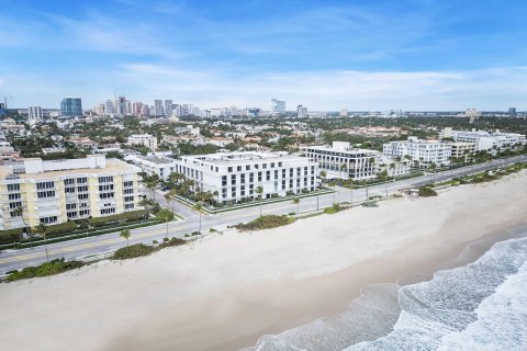 Condo in Palm Beach, Florida, 4 bedrooms  № 952218 - photo 3