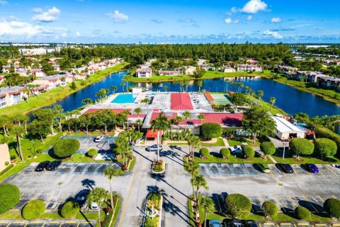 Villa ou maison à vendre à West Palm Beach, Floride: 2 chambres, 94.85 m2 № 976970 - photo 30