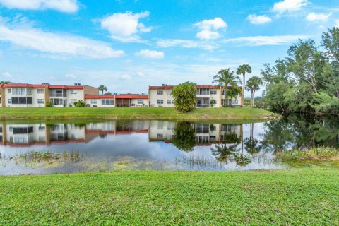 Villa ou maison à vendre à West Palm Beach, Floride: 2 chambres, 94.85 m2 № 976970 - photo 12