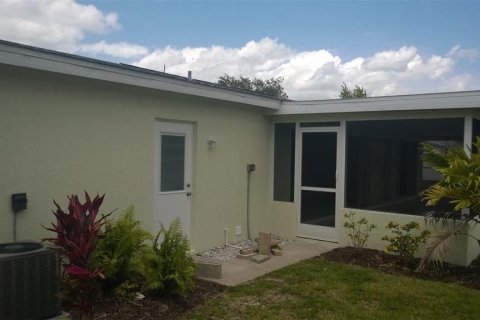 House in Palmetto, Florida 2 bedrooms, 97.92 sq.m. № 1369704 - photo 23