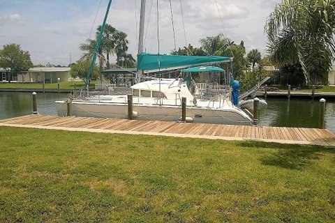 Villa ou maison à louer à Palmetto, Floride: 2 chambres, 97.92 m2 № 1369704 - photo 1