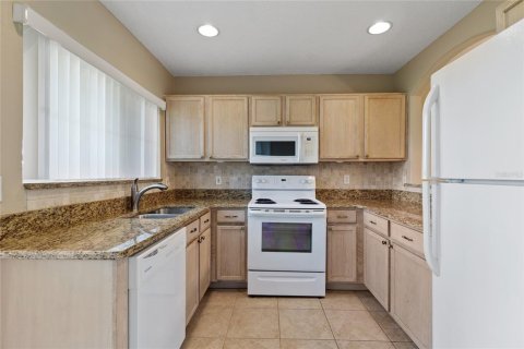 Condo in Kissimmee, Florida, 3 bedrooms  № 1369710 - photo 8