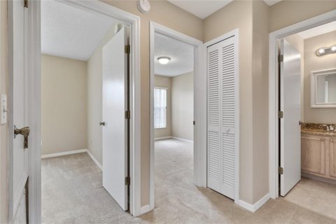 Condo in Kissimmee, Florida, 3 bedrooms  № 1369710 - photo 16