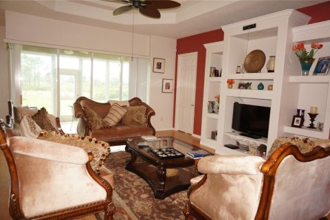 Villa ou maison à vendre à Punta Gorda, Floride: 3 chambres, 188.68 m2 № 790433 - photo 10