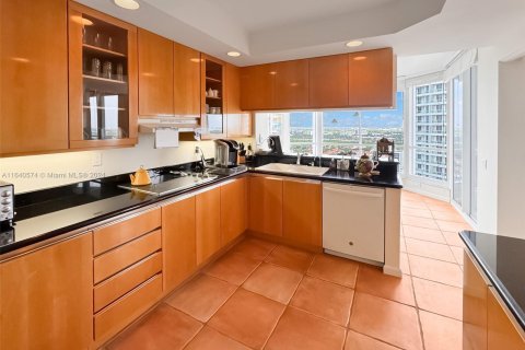 Condo in Aventura, Florida, 3 bedrooms  № 1318880 - photo 5