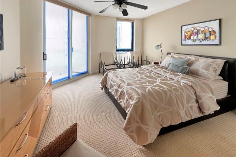 Condo in Aventura, Florida, 3 bedrooms  № 1318880 - photo 16