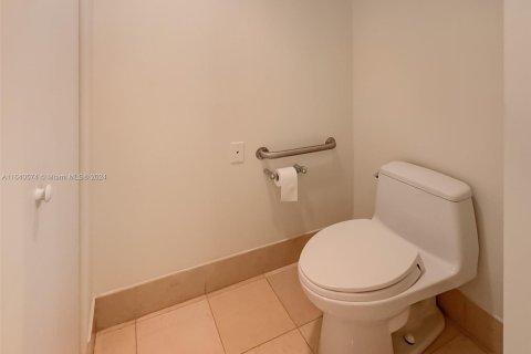 Condo in Aventura, Florida, 3 bedrooms  № 1318880 - photo 11