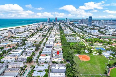 Condo in Miami Beach, Florida, 1 bedroom  № 1318836 - photo 14