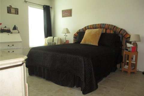 Condo in Stuart, Florida, 2 bedrooms  № 1311273 - photo 14